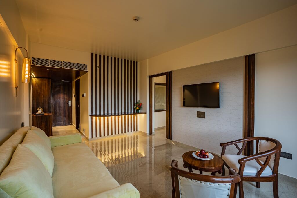 Хандала: Mastiff Grand The Sia Palace Suites & Banquets, Khopoli (Nr. Imagica)