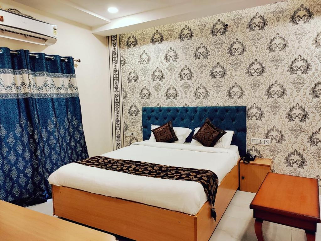 Райпур: Hotel Rajwada Resort