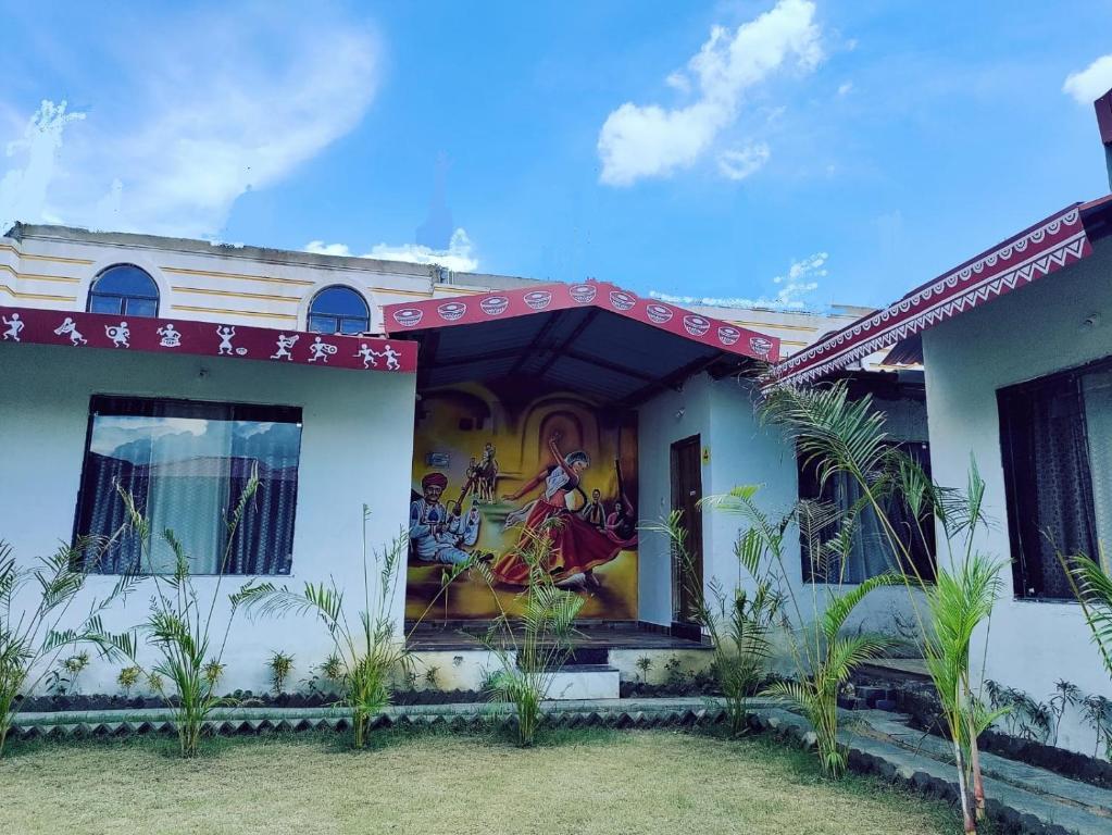 Райпур: Hotel Rajwada Resort