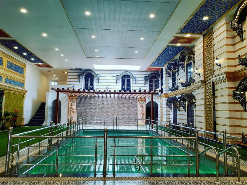 Райпур: Hotel Rajwada Resort