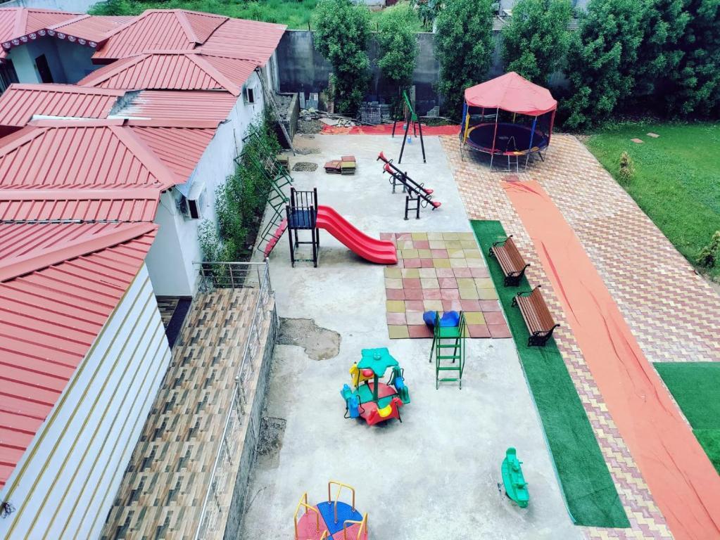 Райпур: Hotel Rajwada Resort