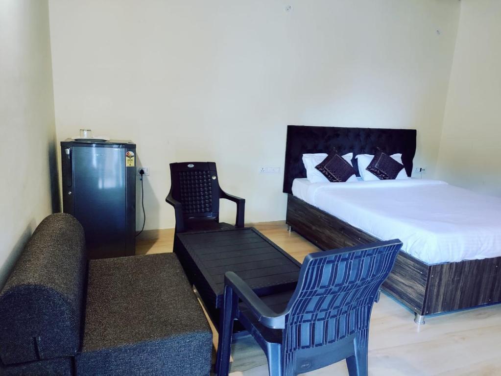 Райпур: Hotel Rajwada Resort