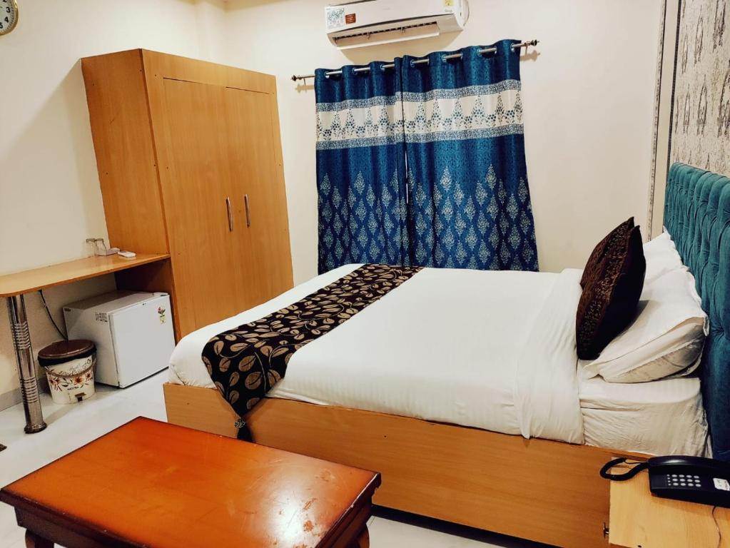 Райпур: Hotel Rajwada Resort