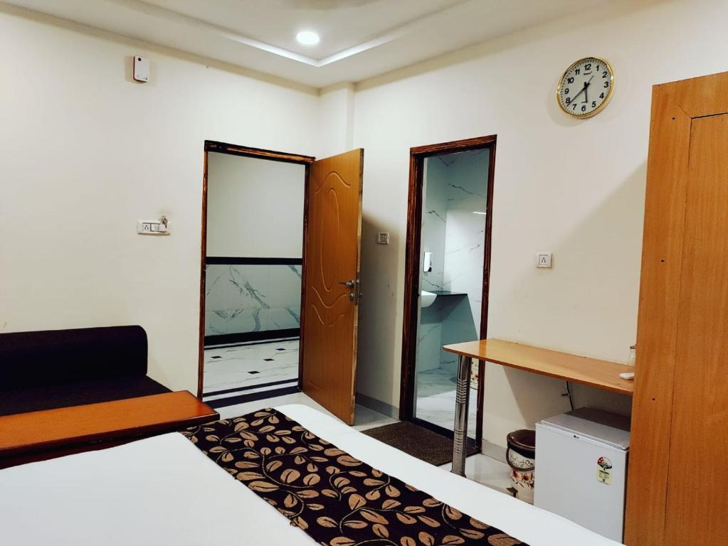 Райпур: Hotel Rajwada Resort