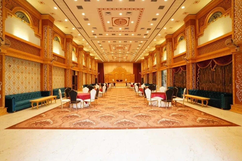 Райпур: Hotel Rajwada Resort