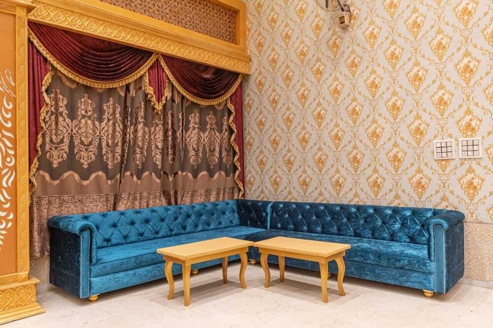 Райпур: Hotel Rajwada Resort