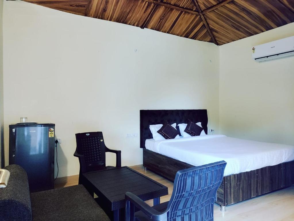 Райпур: Hotel Rajwada Resort
