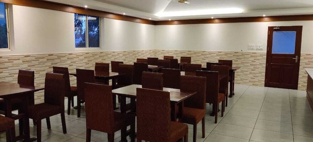 Вайпин: Hotel Burooj