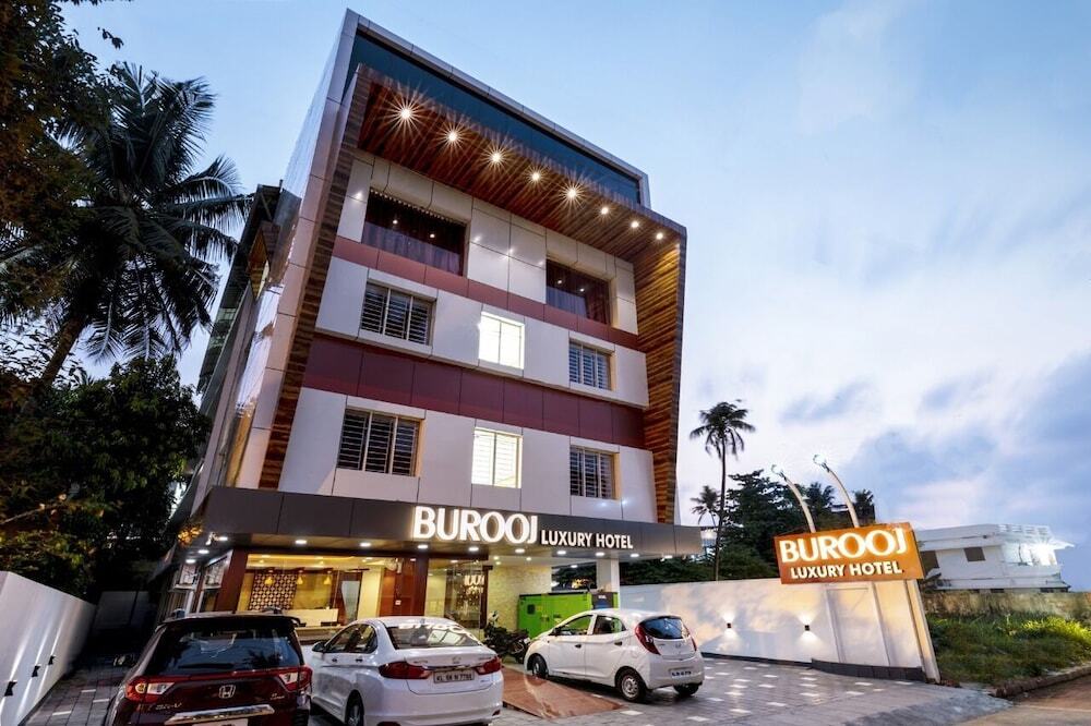 Вайпин: Hotel Burooj