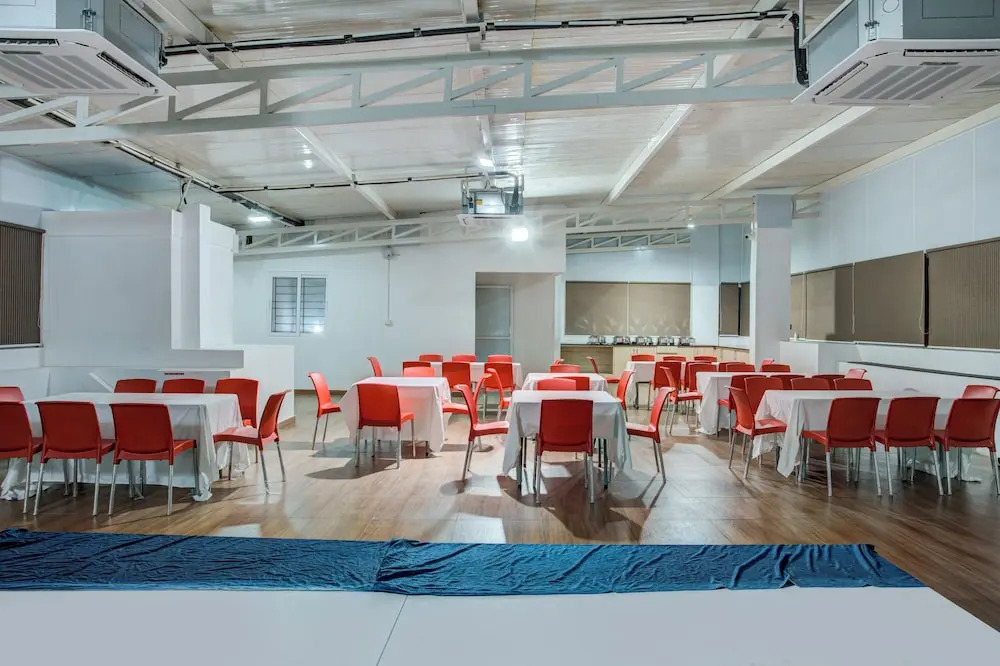 Chikkajala: Hotel Sterling Inn Near Bangalore International Airport