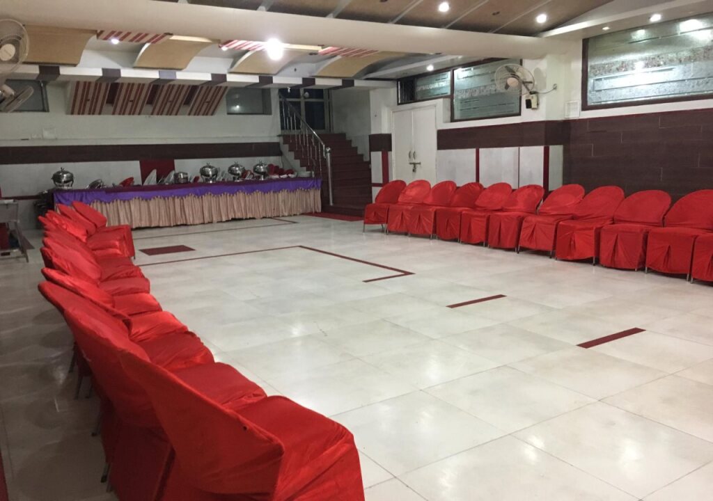Крепость Jhansi: Hotel Samrat