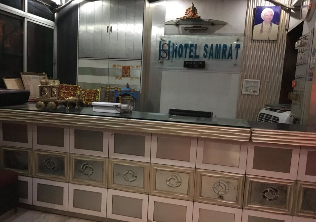 Крепость Jhansi: Hotel Samrat