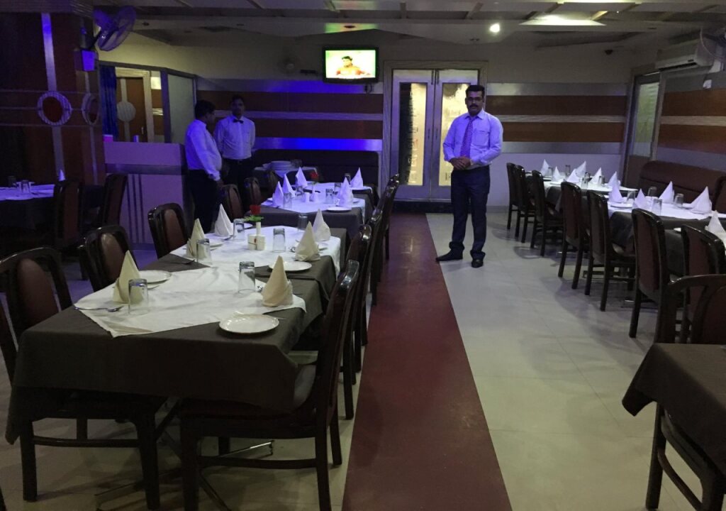 Крепость Jhansi: Hotel Samrat
