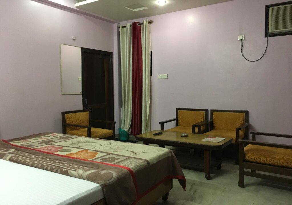 Крепость Jhansi: Hotel Samrat