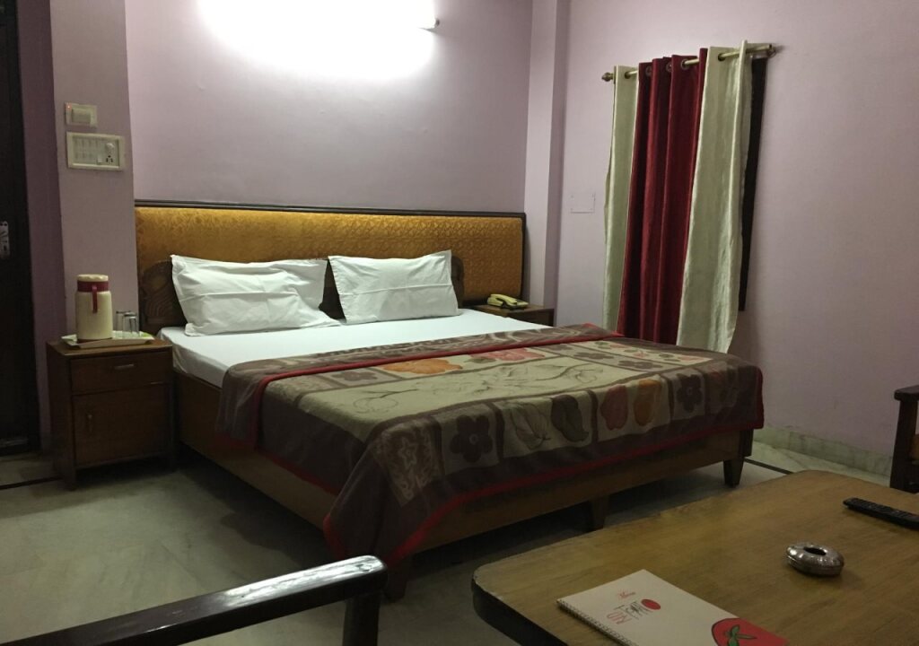 Крепость Jhansi: Hotel Samrat