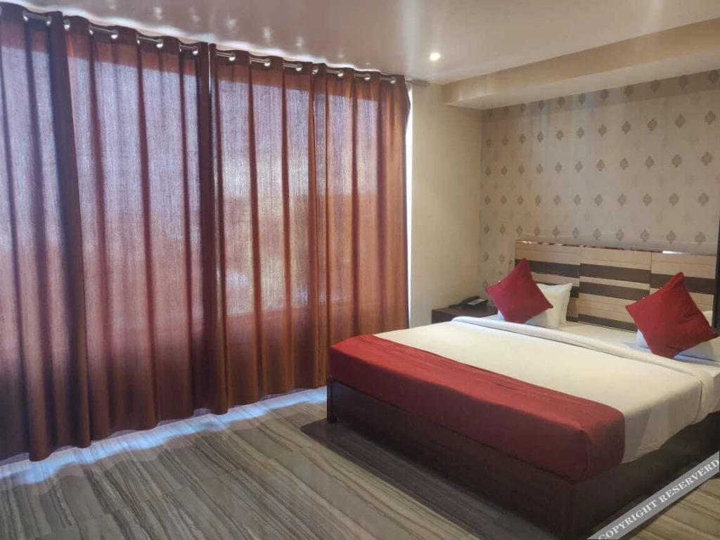 Бхагалпур: Chinmaye Inn