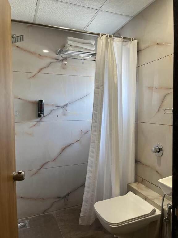 Моти Хавди: Click Hotel Tulsi