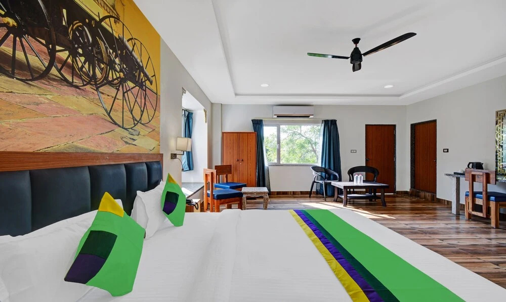 Удаипур: Treebo Trend The Lavit Malhar With Mountain View
