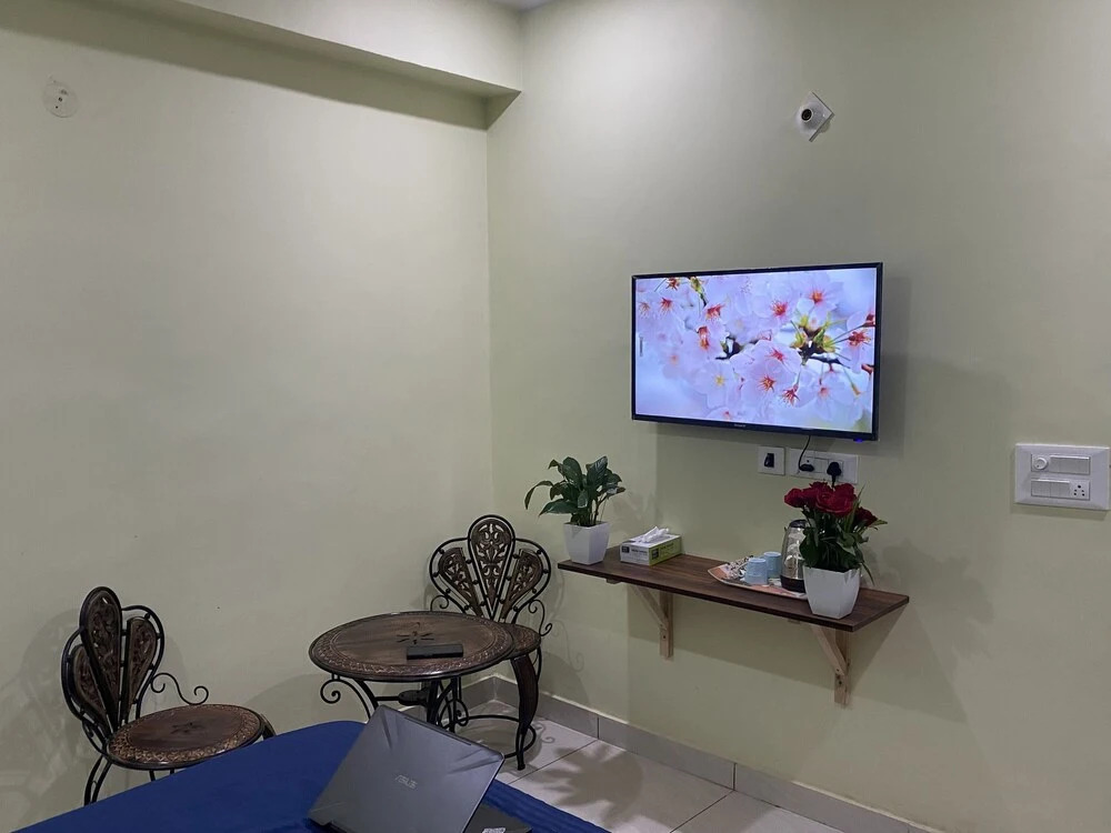 Гуруграм: Pause LAVISH Living Gurgaon