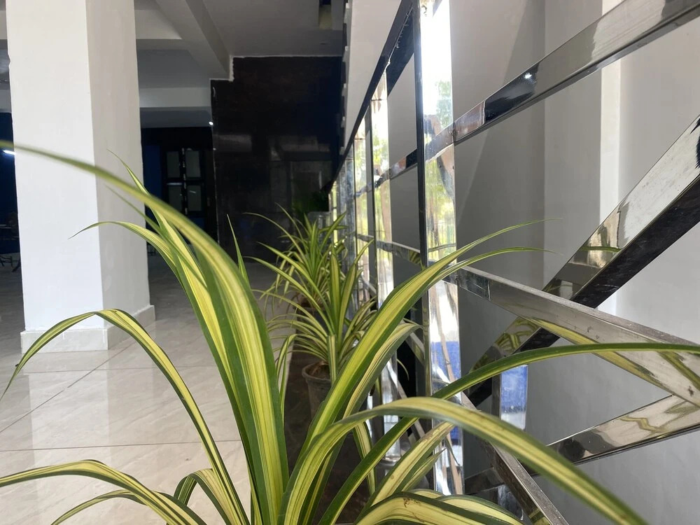 Гуруграм: Pause LAVISH Living Gurgaon