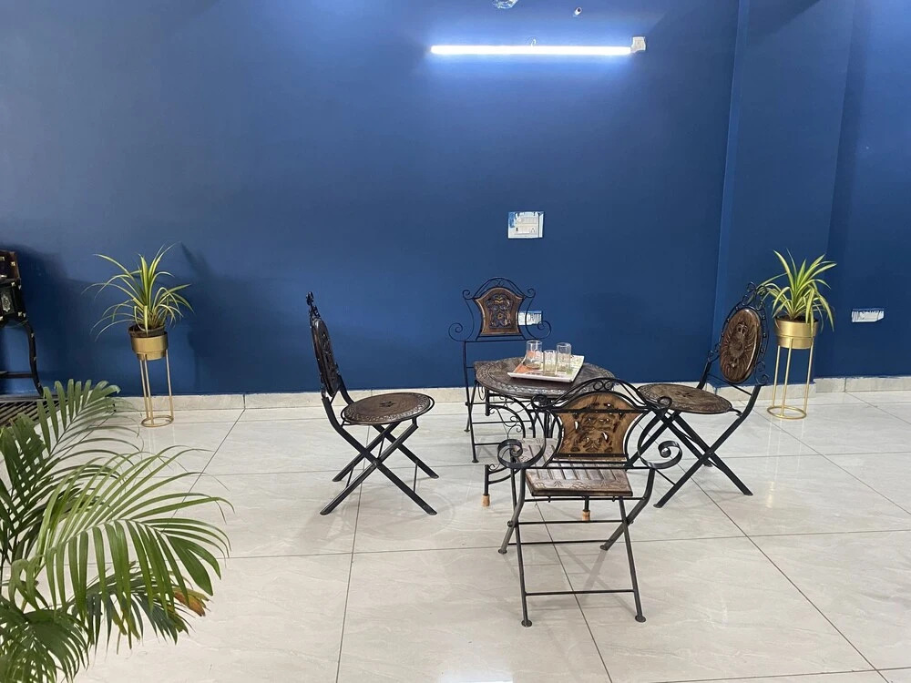 Гуруграм: Pause LAVISH Living Gurgaon