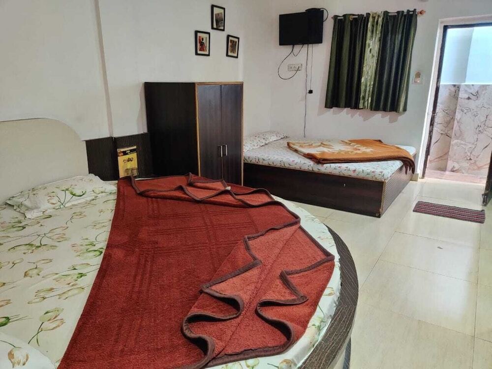 Пачмарай: Jain Hotel