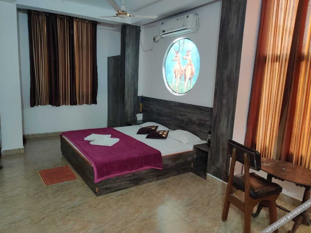 Пачмарай: Jain Hotel