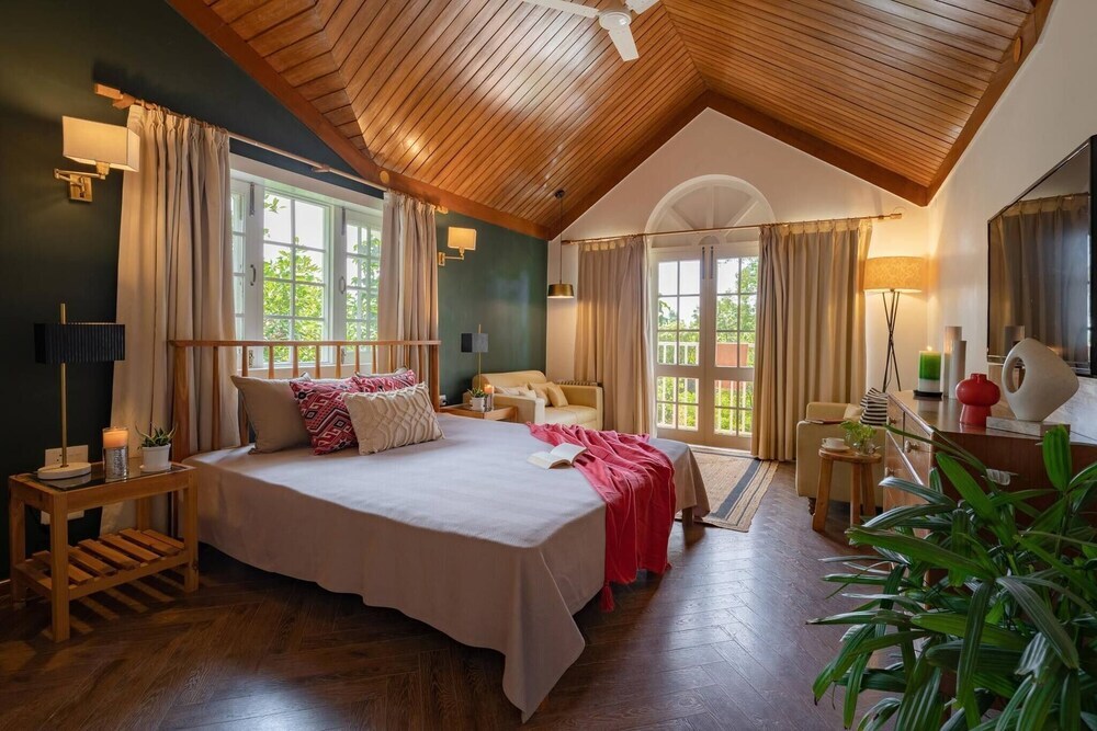 Массури: An Immaculate And Warm 4-bedroom Villa With A Pool