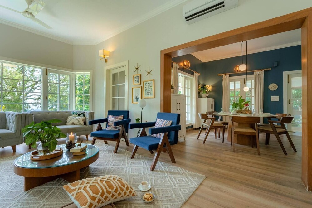 Массури: An Immaculate And Warm 4-bedroom Villa With A Pool