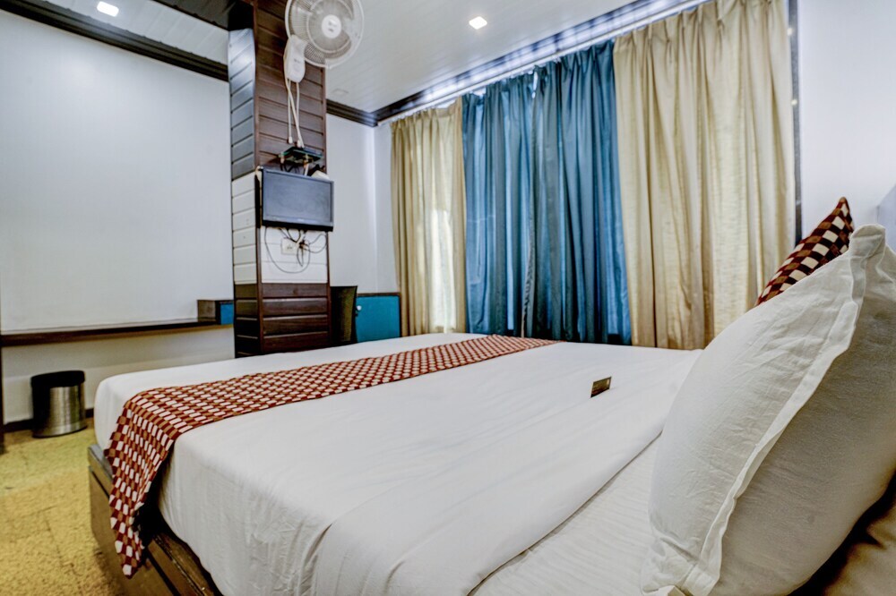 Тхане: Hotel RR Suites - Near LODHA Xperia Mall