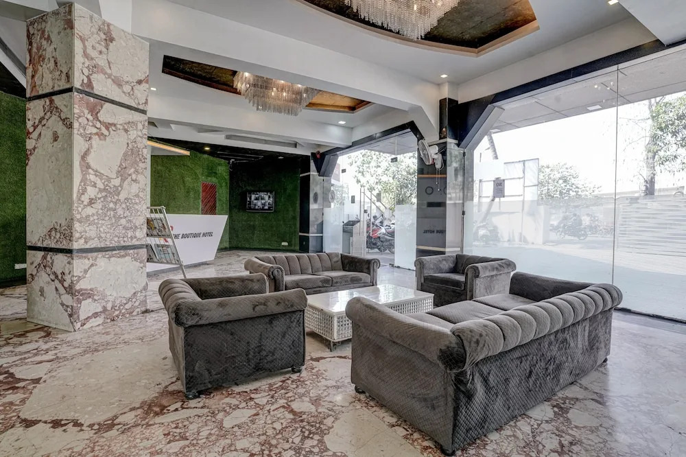 Тхане: Hotel RR Suites - Near LODHA Xperia Mall