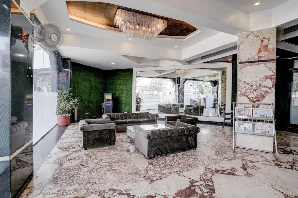 Тхане: Hotel RR Suites - Near LODHA Xperia Mall
