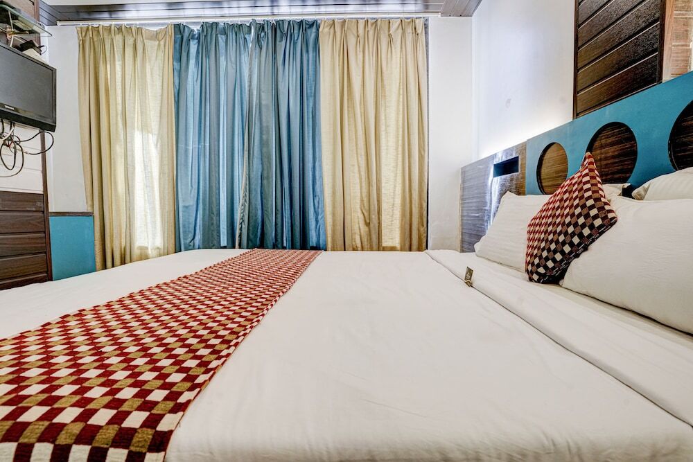 Тхане: Hotel RR Suites - Near LODHA Xperia Mall
