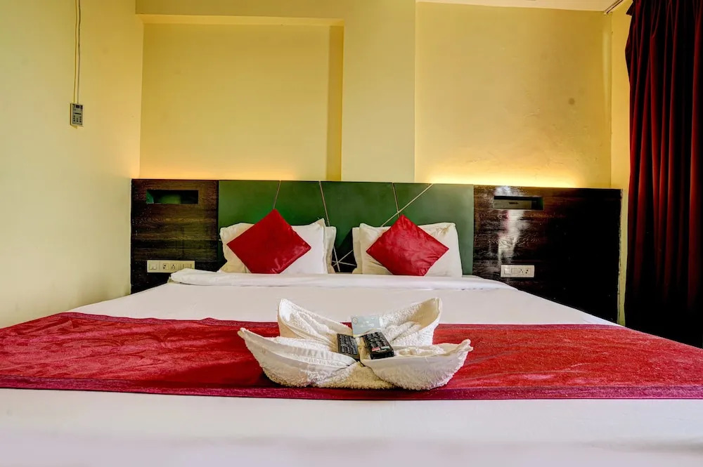 Тхане: Hotel RR Suites - Near LODHA Xperia Mall