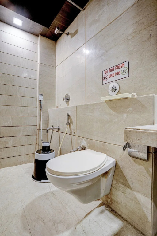 Тхане: Hotel RR Suites - Near LODHA Xperia Mall