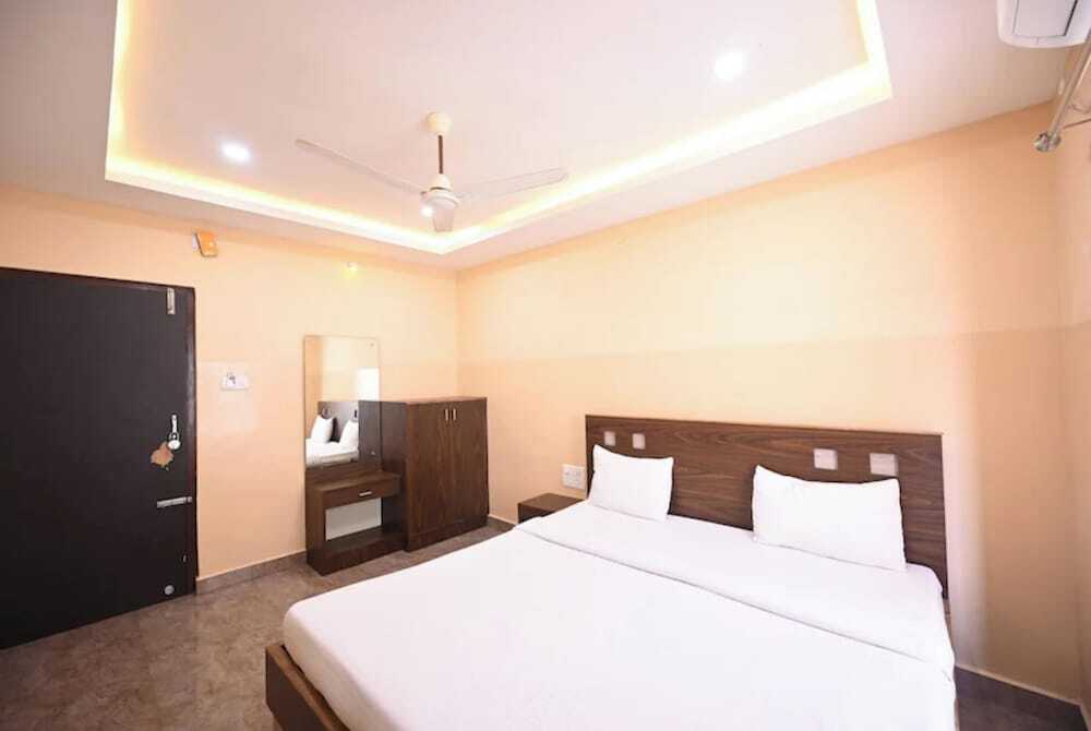 Goroomgo New Moon Inn Puri1024 — фото 4