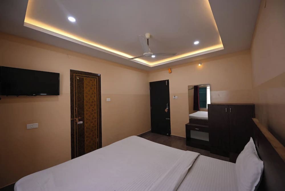 Goroomgo New Moon Inn Puri1024 — фото 3