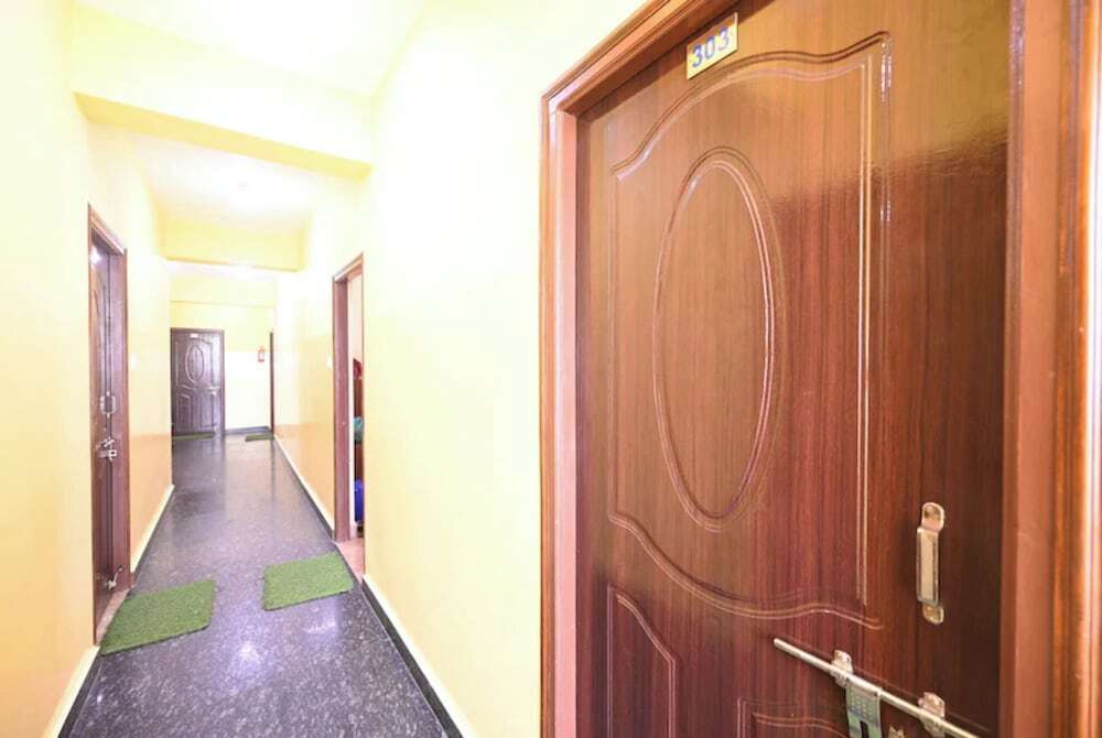 Пури: Goroomgo New Moon Inn Puri1024