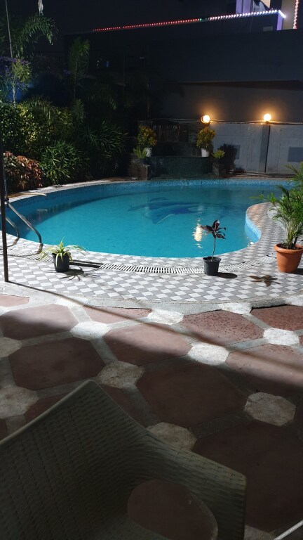 Индаур: Aceotel Resorts 7th Cloud