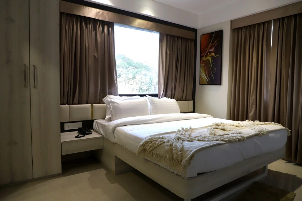 Индаур: Aceotel Resorts 7th Cloud