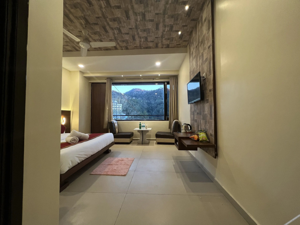 Чамба: The White Orchid Dalhousie