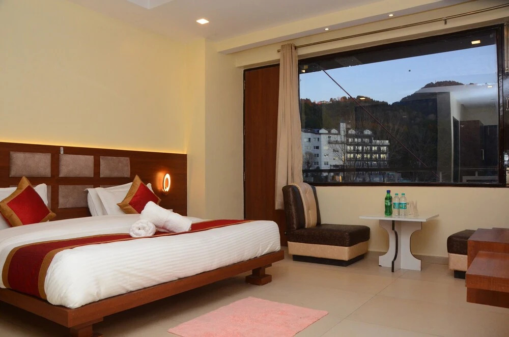 Чамба: The White Orchid Dalhousie