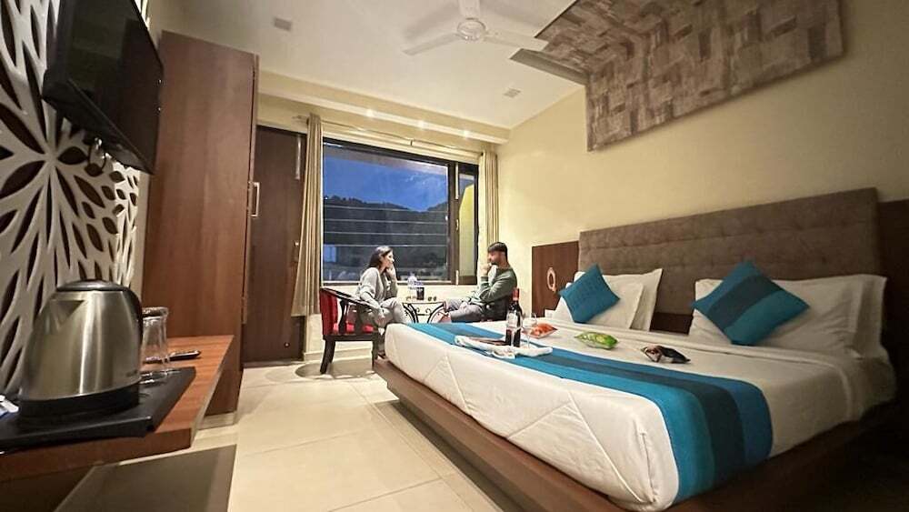 Чамба: The White Orchid Dalhousie