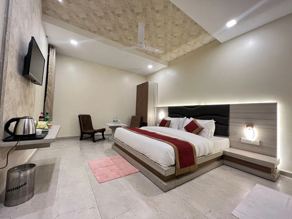Чамба: The White Orchid Dalhousie
