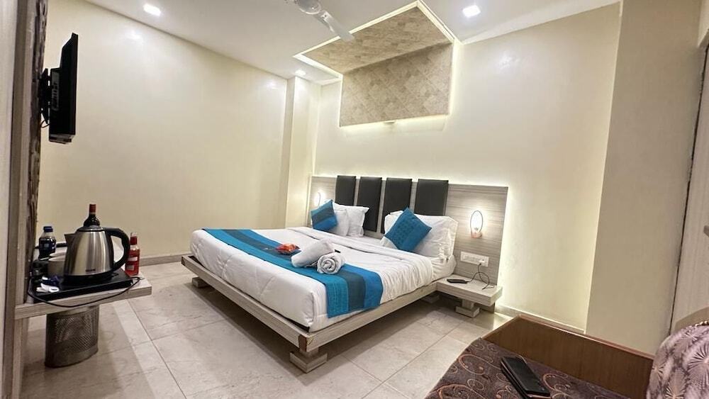 Чамба: The White Orchid Dalhousie