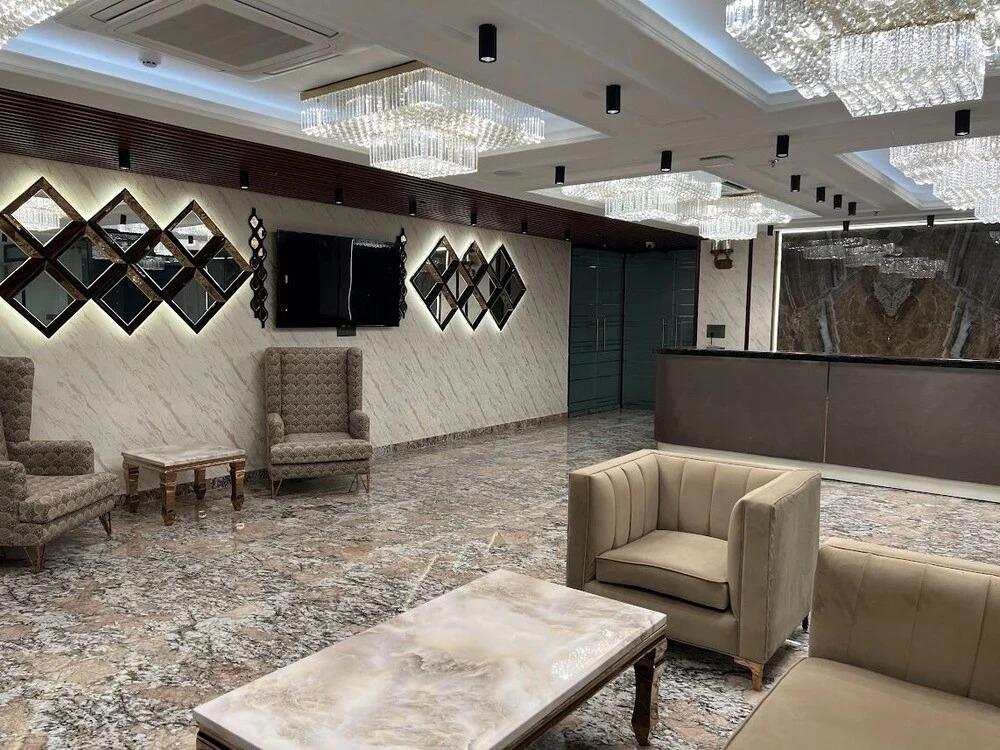 Большая Нойда: Lime Tree Hotels & Banquet Greater Noida