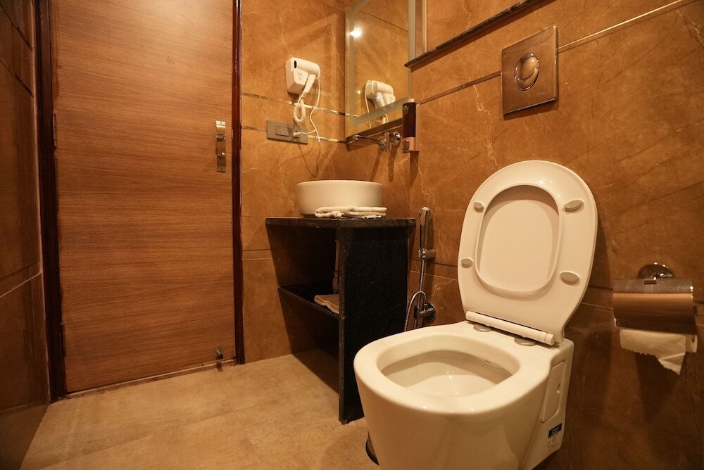 Большая Нойда: Lime Tree Hotels & Banquet Greater Noida