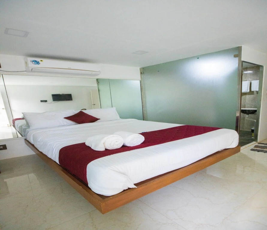 Маньякуппам: Nathan Resort