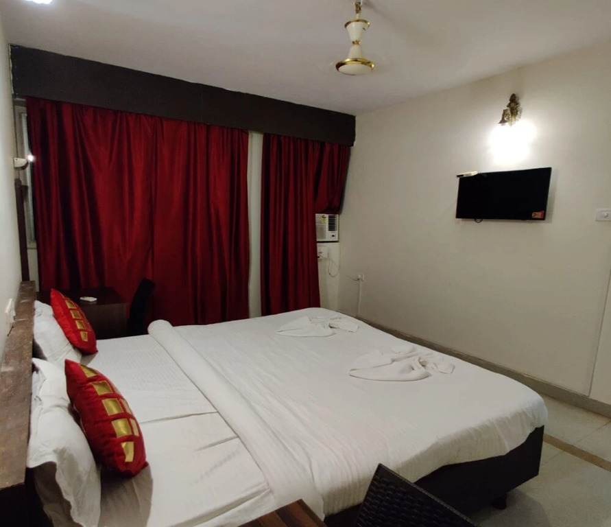 Hotel Colva Plaza — фото 1