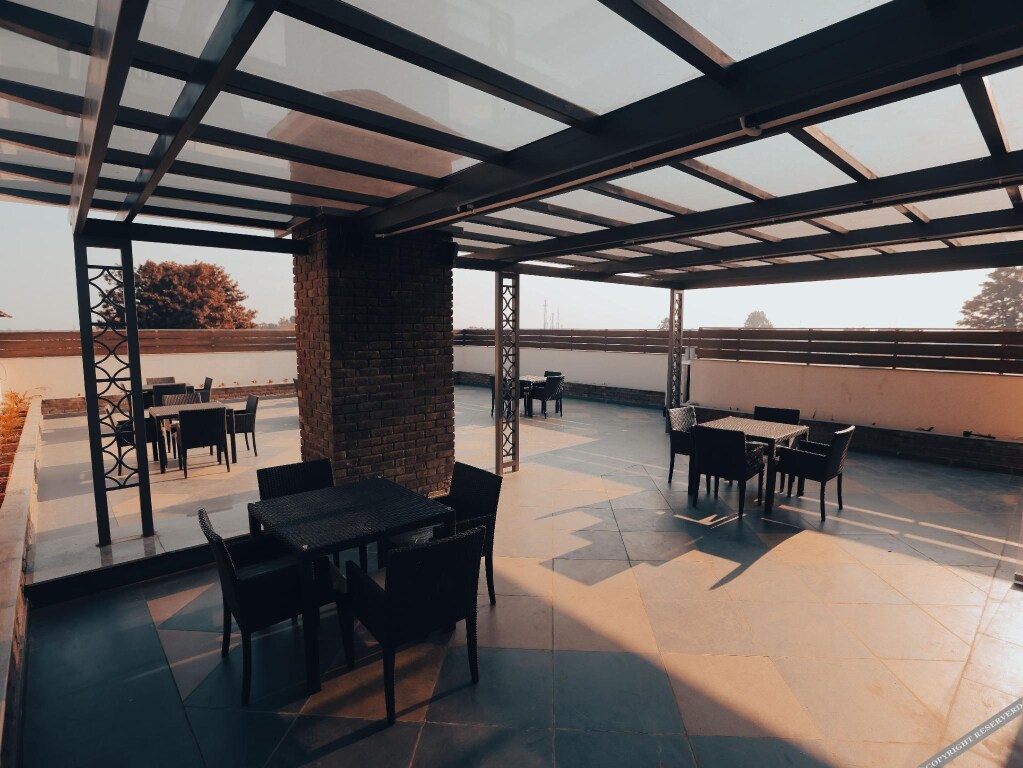 Дехрадун: Clarks Inn Express Dehradun